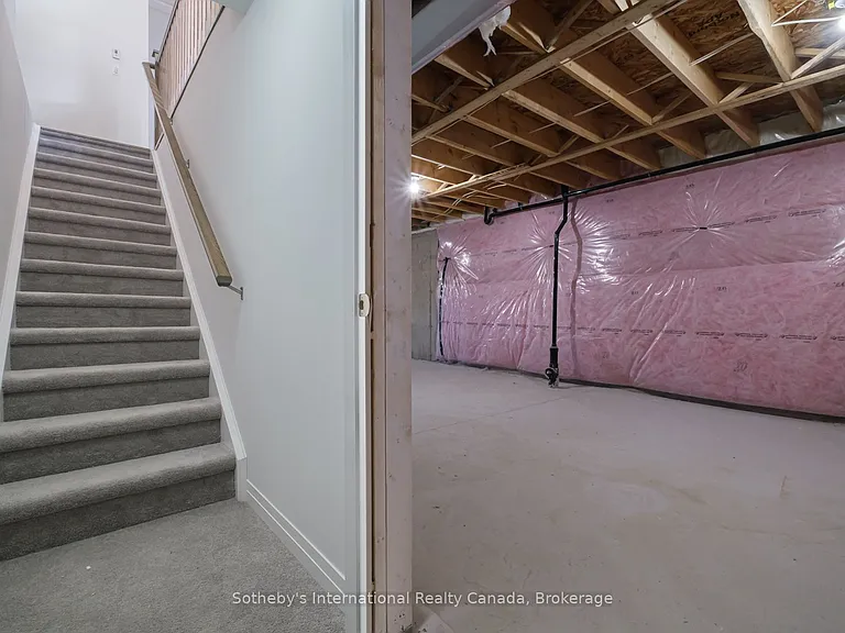 550 Grey St #29 — Photo 23