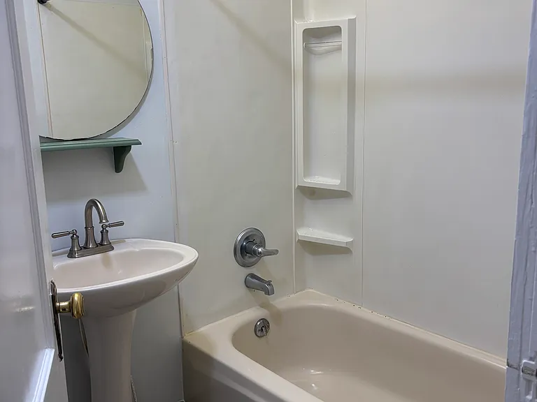 305 E 1st Ave #DOWNSTAIRS — Photo 16
