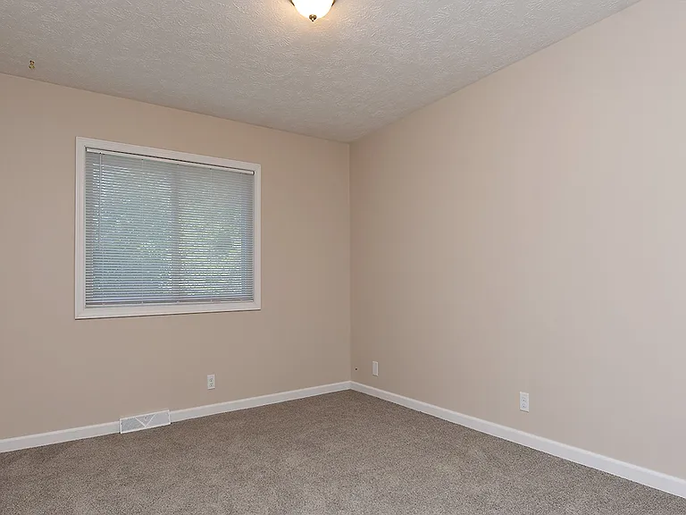 14028 Madison Cir — Photo 15