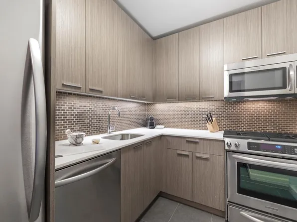 105 Duane Street 008G image 3 of 16