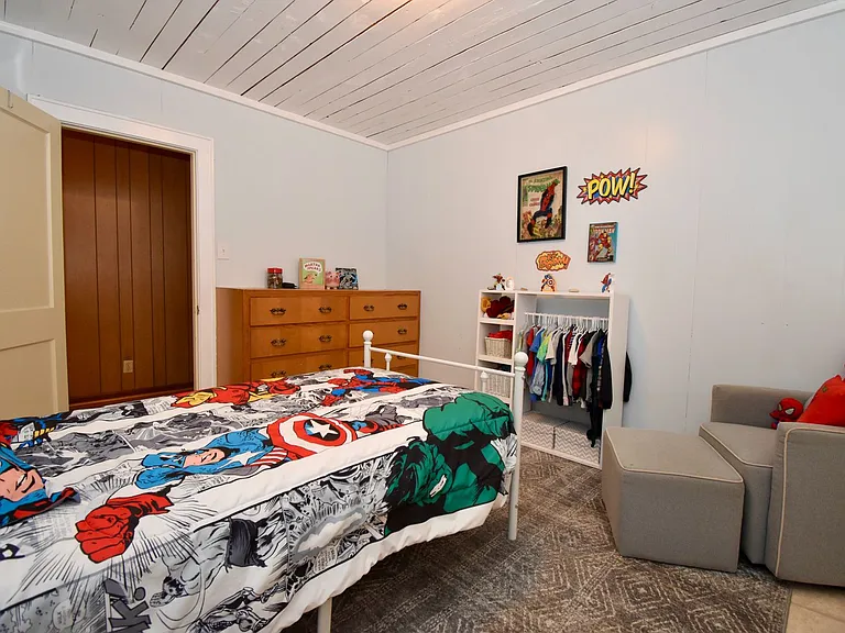 708 Tech Dr — Photo 16