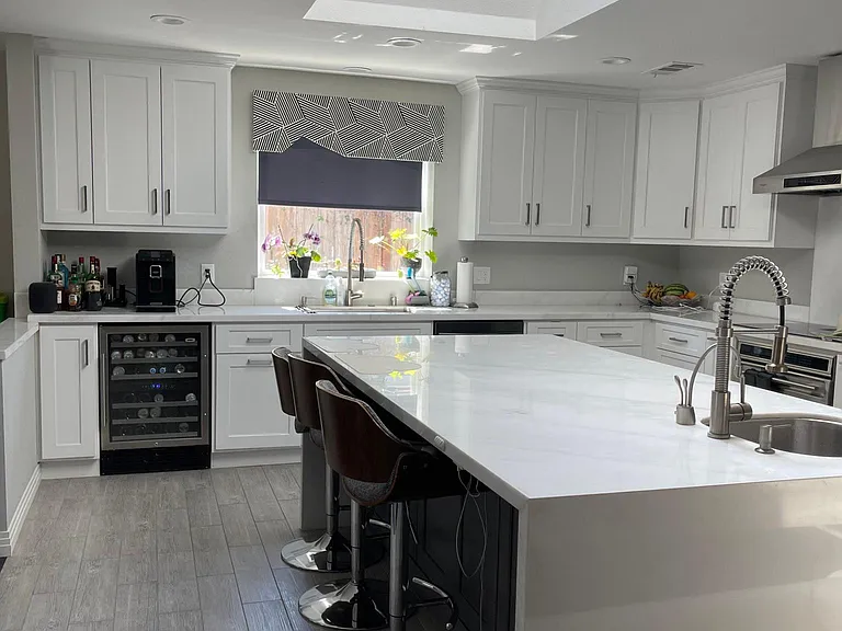 18266 Vanderbilt Dr — Photo 3