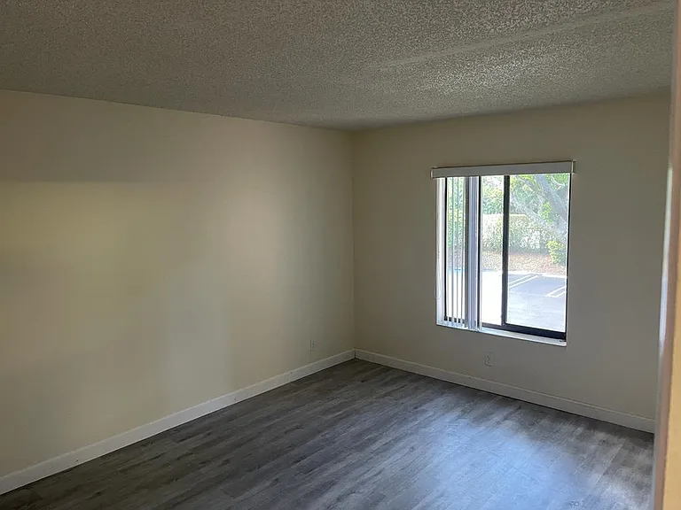 203 Foxtail Dr #D2 — Photo 7