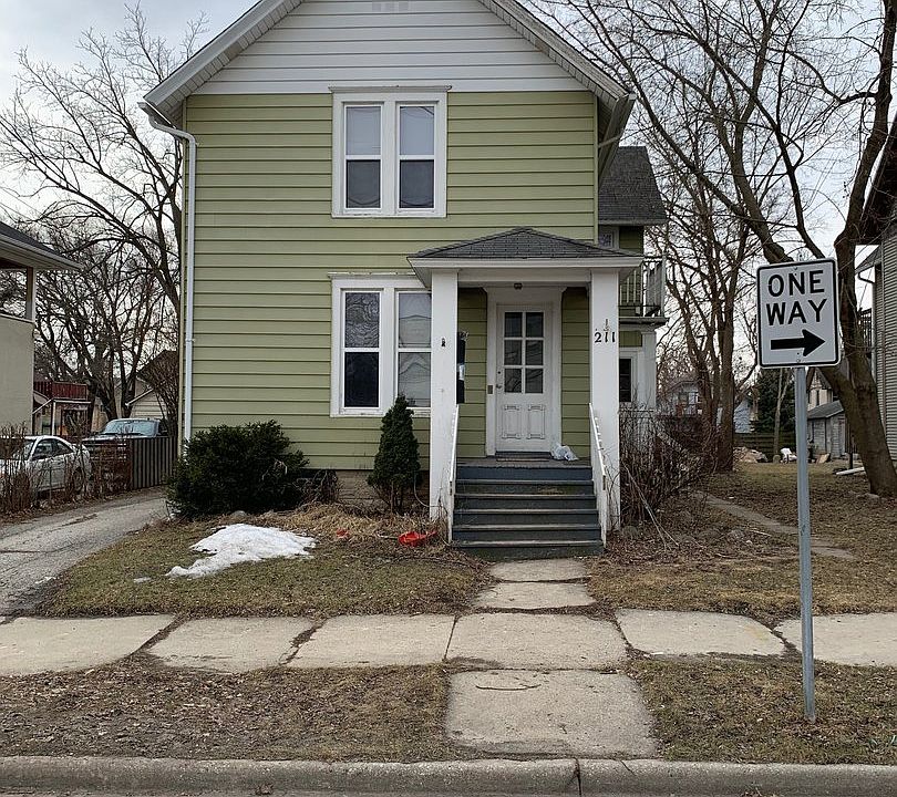 1st image of 211 E Park Ave