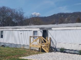315 Old Valley Rd, Harriman, TN 37748