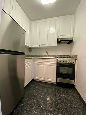 Rented by Bond New York | media 19