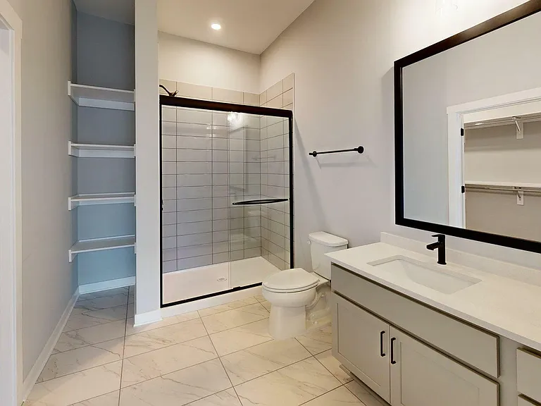 2B-4th-5th-Bathroom 1 2B-4th-5th-Bathroom 1
