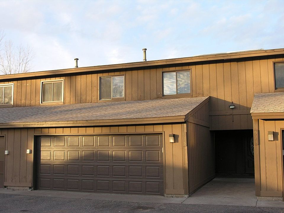 For Rent: 975 11th Ave. SW, Forest Lake, MN 55025