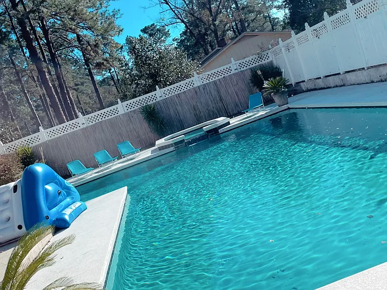 2114 Jerry Jones Dr #B — Photo 3