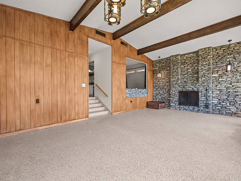 6501 Mesa Dr — Photo 7