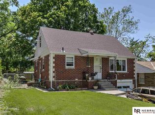 3633 Himebaugh Ave, Omaha, NE 68111