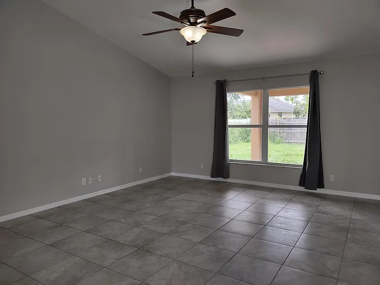 151 SW South Wakefield Cir — Photo 8