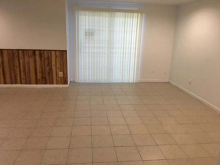 7008 Braddock Mews Pl — Photo 22