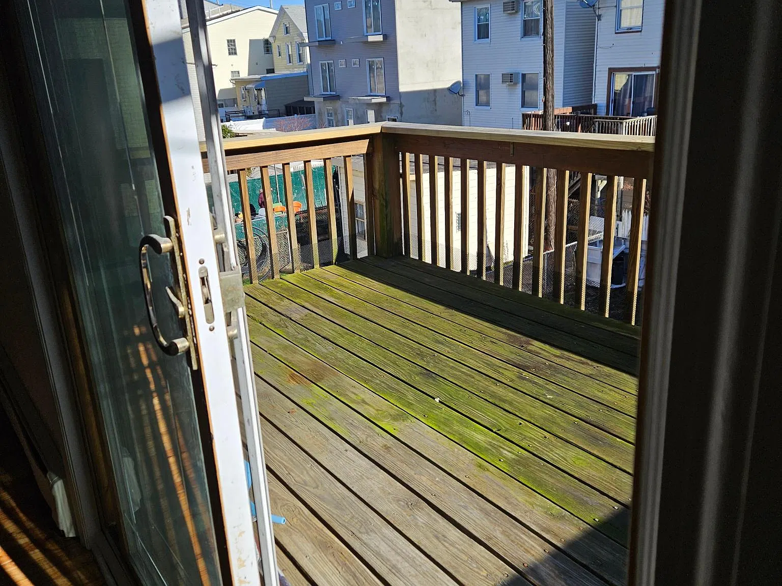 84 Laidlaw Ave — Photo 3