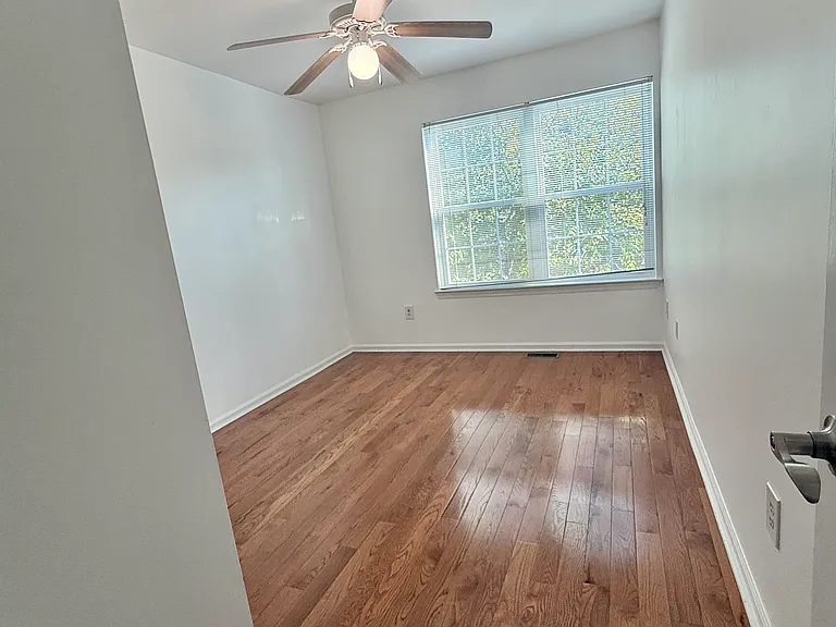 1209 Blossom Cir — Photo 26
