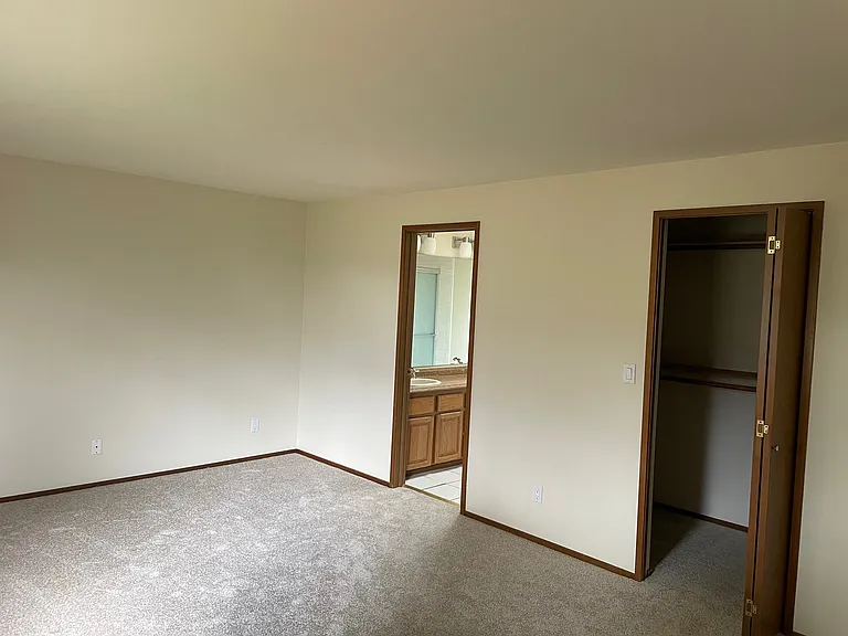 17831 NE 100th Ct — Photo 4