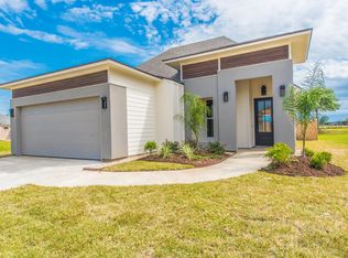 206 Whispering Meadows Rd, Broussard, LA 70518