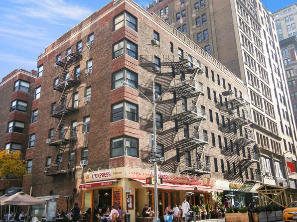 8 Gramercy Park South image 1 of 2