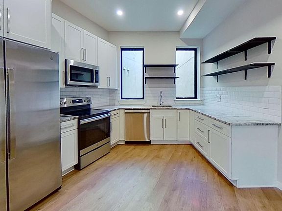 2nd image of 3859 Lancaster Ave #2R