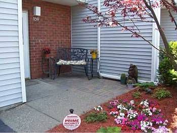 1st image of 150 Deer Ct Dr