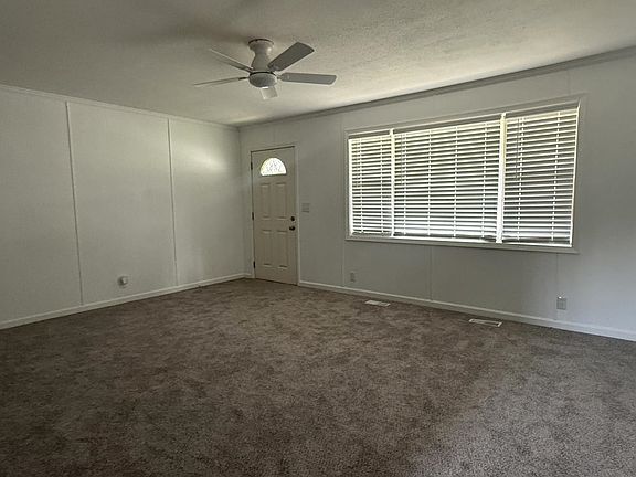 3rd image of 505 W 3rd St