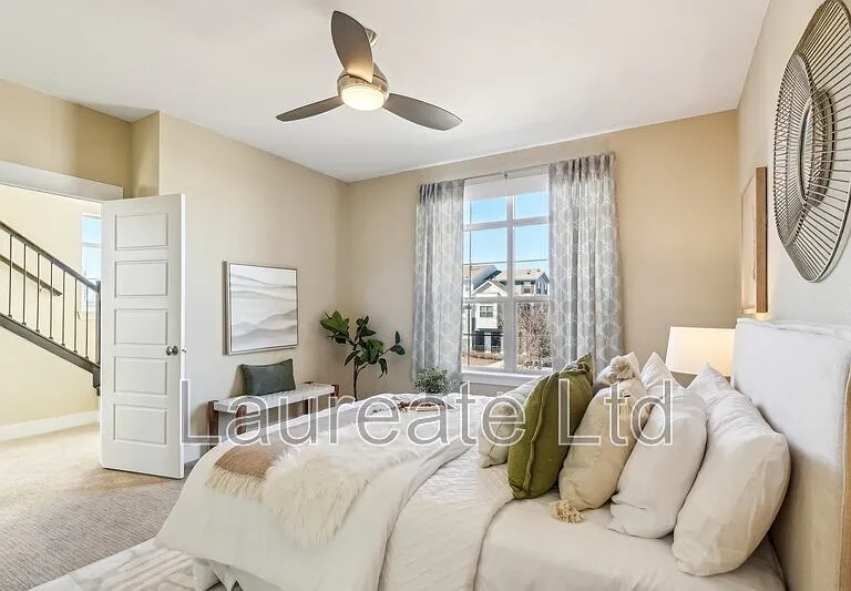 5438 Valentia St — Photo 10