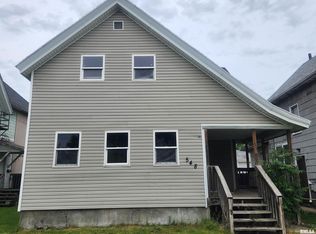 548 7th Ave S, Clinton, IA 52732