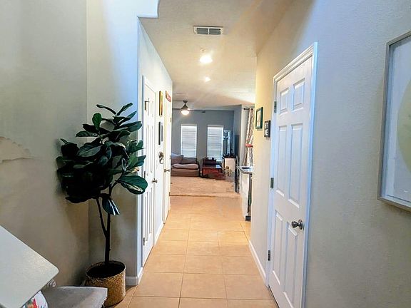 2nd image of 1410 Lara Cir Unit 104