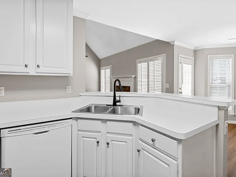 15 Abby Ct — Photo 29