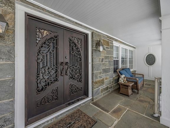 4th image of 88 Chestnut Ridge Rd