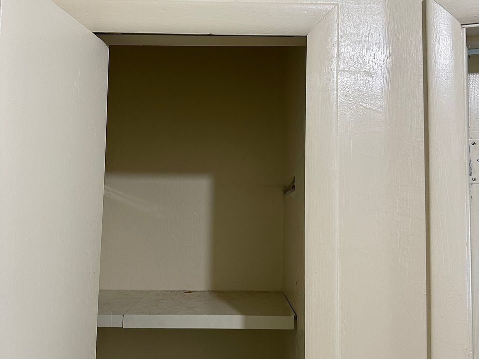 1st image of 1218 W 28th St #1218.5