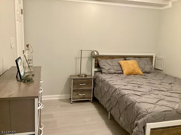 4th image of 15 High Mountain Rd