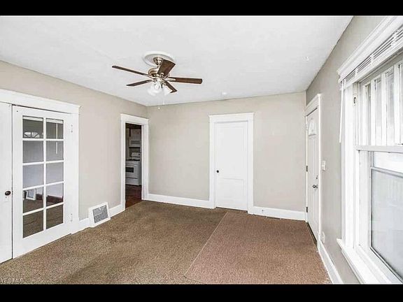 3rd image of 178 Fairlawn Ave