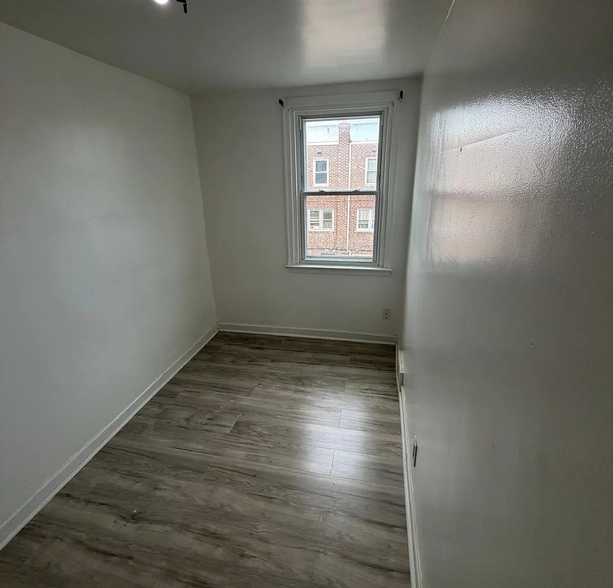 3 bed, 1152 sqft, $1,800 — Photo 1