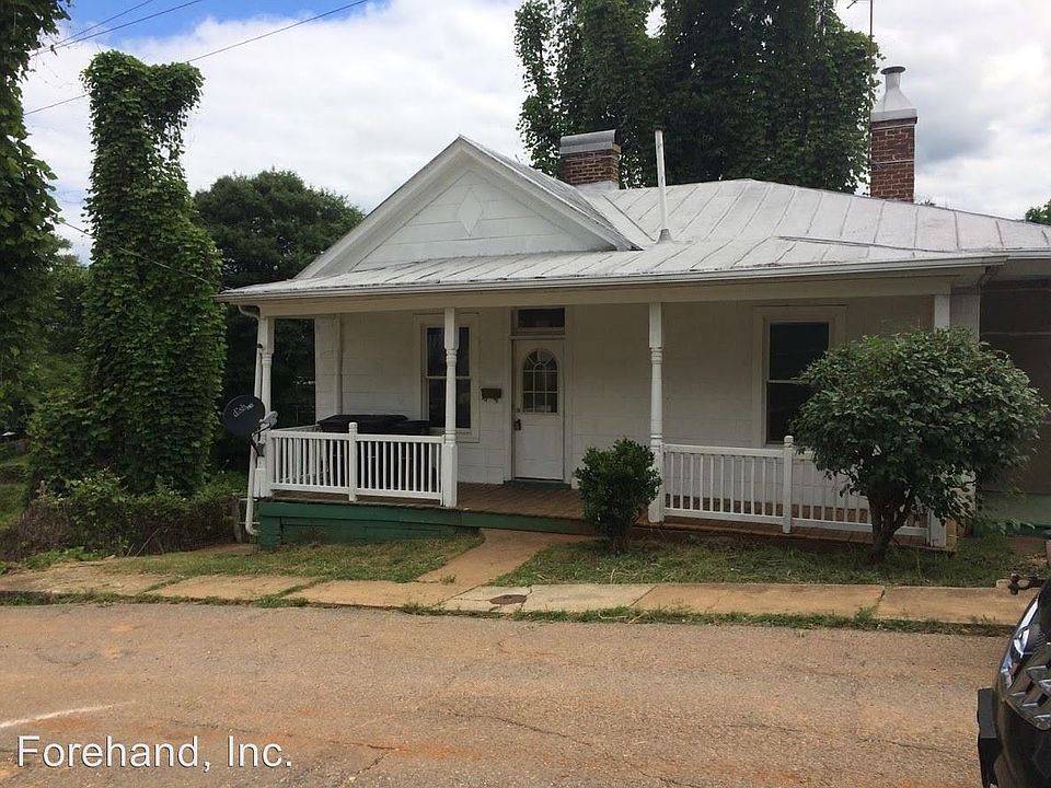 1st image of 132A Marshall St