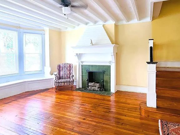 4th image of 5113 N Broad St