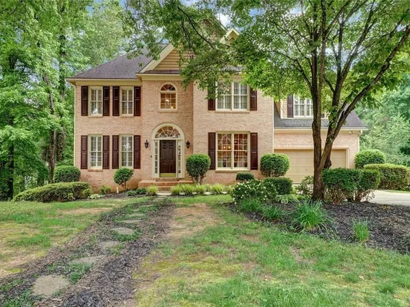 615 Willowbrook Run, Johns Creek, GA 30022