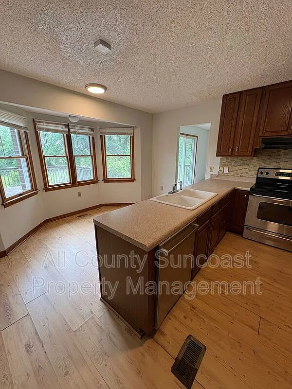 Building Photo - 2863 Government Farm Rd