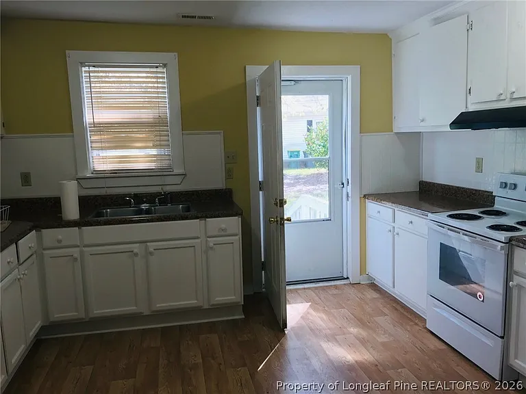 73 Delmar St — Photo 13