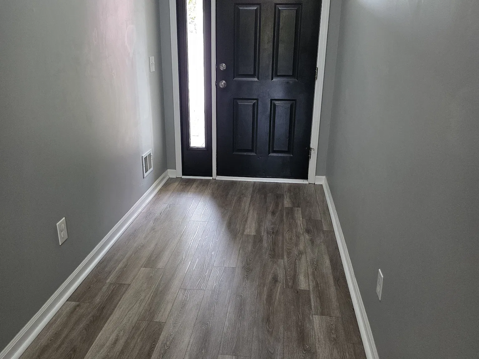 4 bed, 1601 sqft, $2,700 — Photo 2