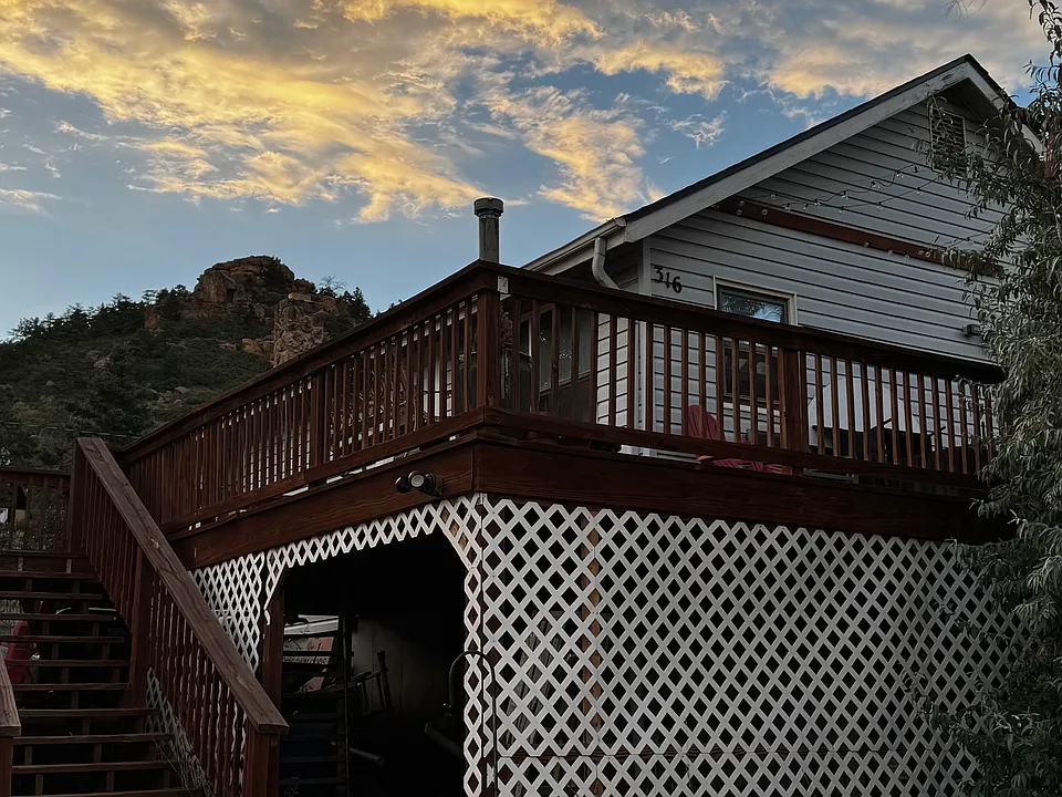 316 Columbine Rd