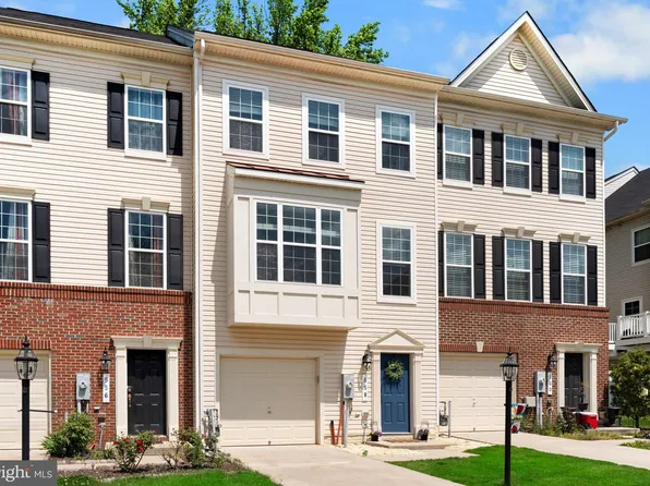 558 Bluffton Dr, Glen Burnie, MD 21060