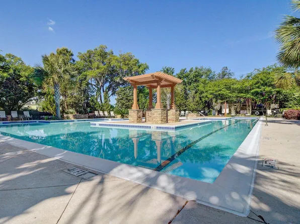 125 Pier View St Unit 205, Daniel Island, SC 29492