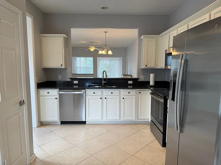 28 Darby Creek Ct — Photo 7