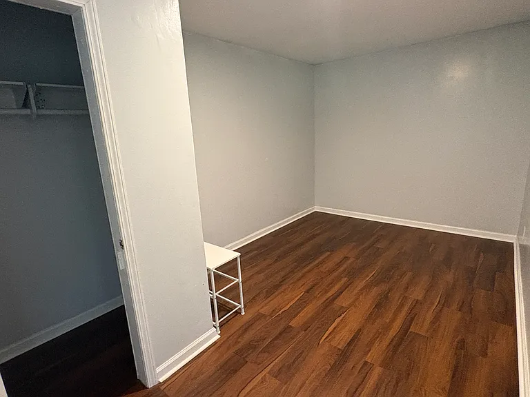 64 Shady Ln #B — Photo 8