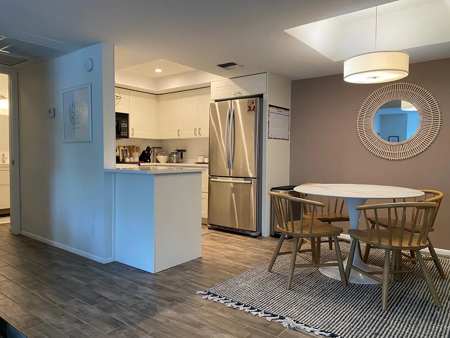 2 bed, 1072 sqft, $2,100 — Photo 4