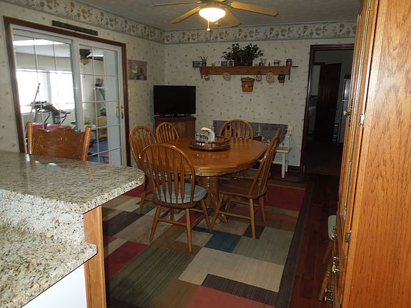 5th image of 45819 Dogwood Ln