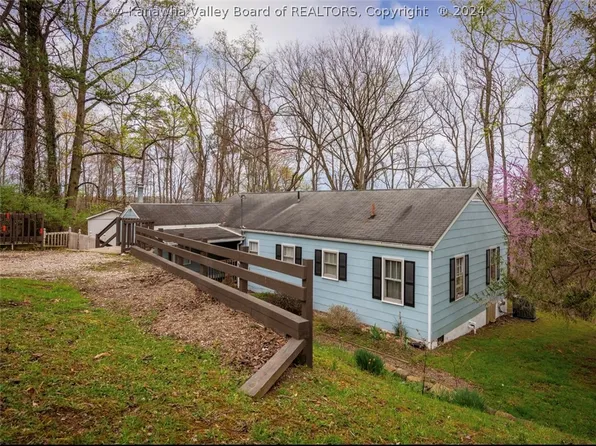 1543 Skyline Rd, Charleston, WV 25314