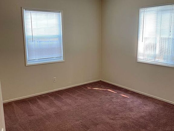 5th image of 22742 Souza Ct