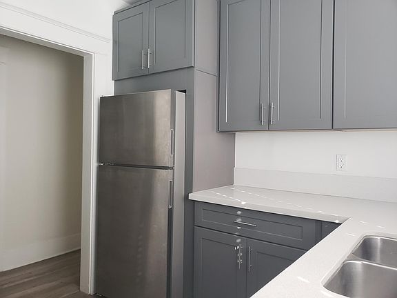 2nd image of 1441 Echo Park Ave #1441